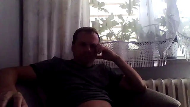 grzes19763 online show from July 6, 2026, 8:11 am