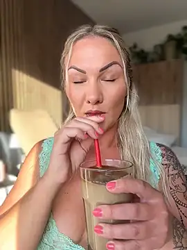 NastyMilf  online show from April 29, 2026, 6:14 pm