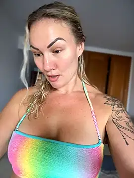 Snapshot of NastyMilf_ chatting on June 12, 2026, 8:35 am NastyMilf online show from June 12, 2026, 8:35 am