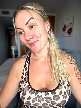 Snapshot of NastyMilf_ chatting on June 18, 2026, 9:14 am NastyMilf online show from June 18, 2026, 9:14 am