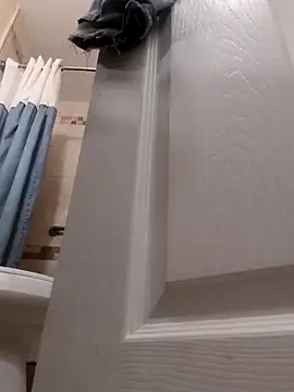 bobby69cock online show from October 16, 2025, 11:06 pm