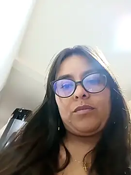 Ixchel Anaid online show from February 15, 2025, 4:12 pm