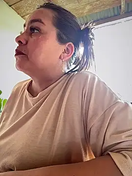 Snapshot of Ixchel_Anaid chatting on July 7, 2026, 3:27 pm Ixchel Anaid online show from July 7, 2026, 3:27 pm