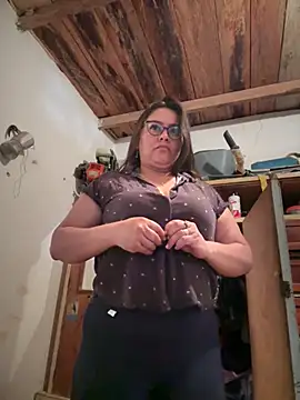 Snapshot of Ixchel_Anaid chatting on July 11, 2026, 12:08 pm Ixchel Anaid online show from July 11, 2026, 12:08 pm