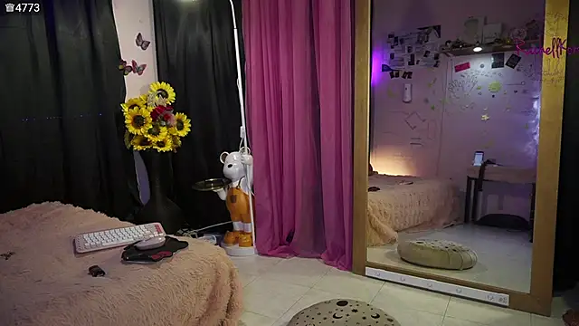 Snapshot of Rachellkors chatting on February 24, 2026, 10:02 am Rachellkors online show from February 24, 2026, 10:02 am