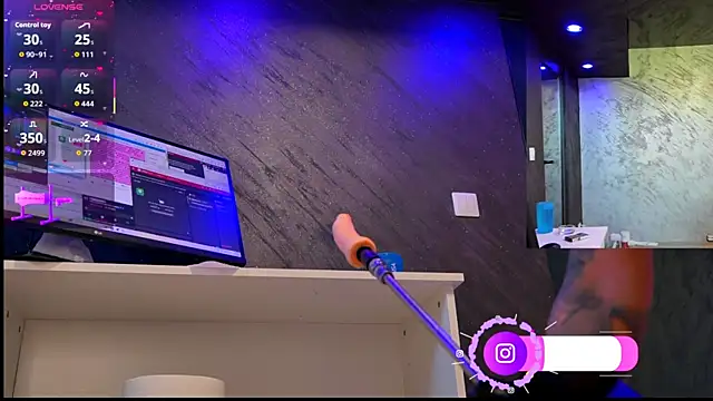 im-your-lovee online show from April 26, 2026, 6:00 am