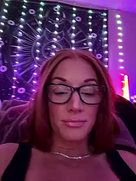 Snapshot of Lexi_Star chatting on August 3, 2026, 4:00 am Lexi Star online show from August 3, 2026, 4:00 am