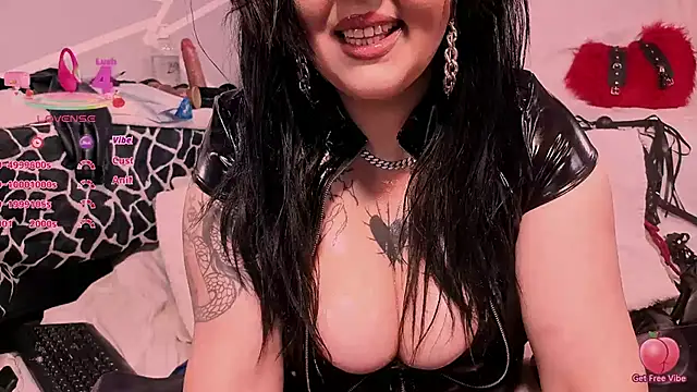 UrNaughtyGfMilf online show from April 23, 2026, 6:47 am