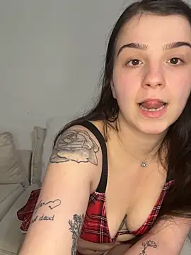 joeystaciee online show from March 22, 2026, 11:41 pm