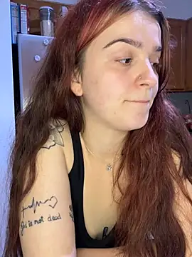 joeystaciee online show from May 19, 2026, 1:56 am