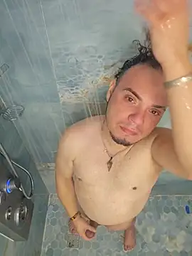 latinoflpr online show from December 15, 2025, 3:00 am