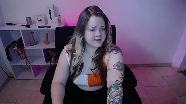 Snapshot of Bdsm_and_fries chatting on January 9, 2025, 9:05 pm Bdsm and fries online show from January 9, 2025, 9:05 pm