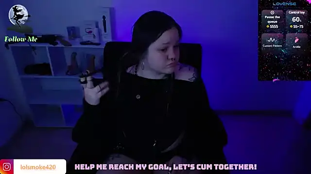 Snapshot of Bdsm_and_fries chatting on January 25, 2025, 12:48 am Bdsm and fries online show from January 25, 2025, 12:48 am