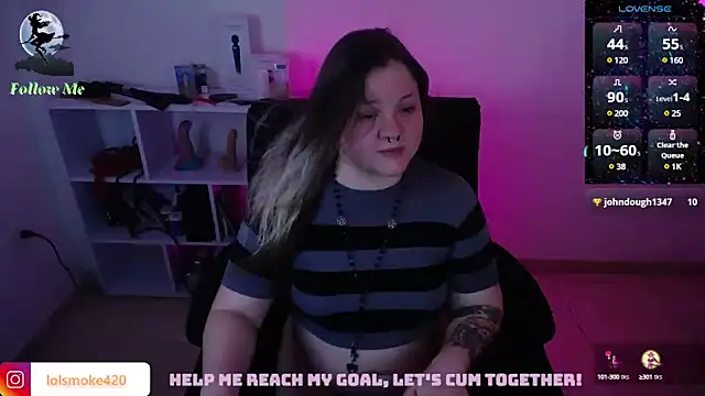 Snapshot of Bdsm_and_fries chatting on February 2, 2025, 9:02 pm Bdsm and fries online show from February 2, 2025, 9:02 pm