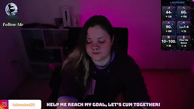 Snapshot of Bdsm_and_fries chatting on February 4, 2025, 6:57 am Bdsm and fries online show from February 4, 2025, 6:57 am