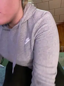 Snapshot of jaseyrae chatting on December 12, 2024, 5:37 pm jaseyrae online show from December 12, 2024, 5:37 pm