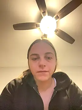 Snapshot of jaseyrae chatting on October 23, 2025, 11:31 am jaseyrae online show from October 23, 2025, 11:31 am