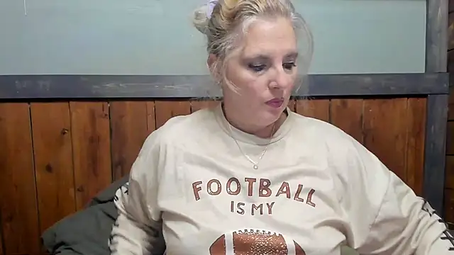 lisaxlovexxx online show from September 19, 2025, 5:02 pm