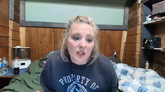 lisaxlovexxx online show from March 15, 2026, 10:27 pm