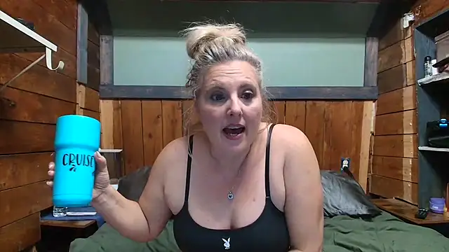 lisaxlovexxx online show from May 2, 2026, 1:43 am