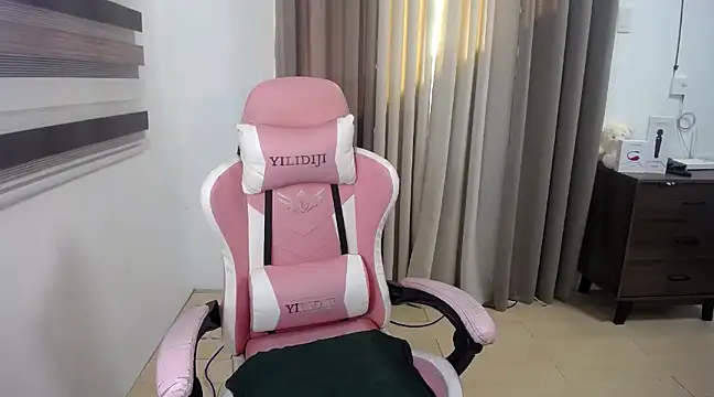 Bombshell Ashy online show from March 12, 2025, 10:39 pm