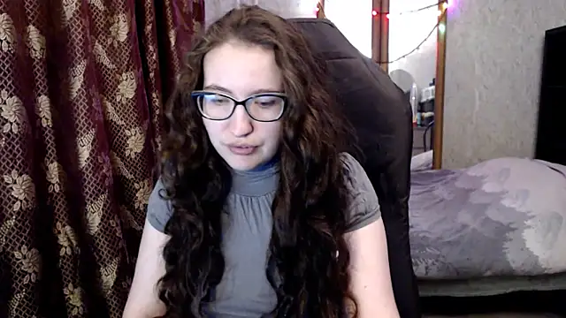 Snapshot of AnKey_Rayah chatting on April 18, 2026, 10:32 pm AnKey Rayah online show from April 18, 2026, 10:32 pm