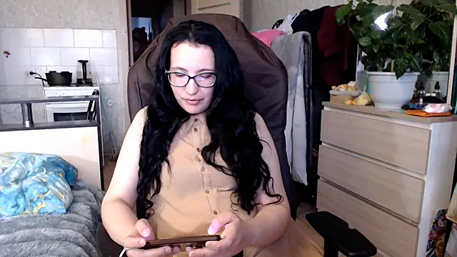 AnKey Rayah online show from June 14, 2026, 2:41 pm
