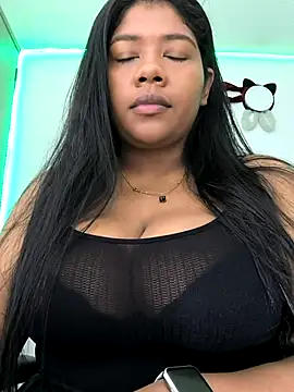 Snapshot of paola091 chatting on February 24, 2025, 11:43 am paola091 online show from February 24, 2025, 11:43 am