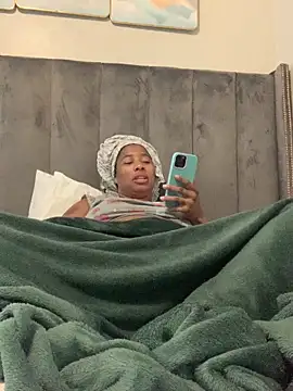 Snapshot of CurvyDesire1 chatting on March 16, 2025, 5:14 am CurvyDesire1 online show from March 16, 2025, 5:14 am