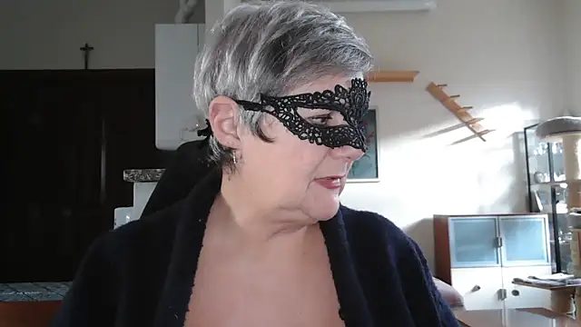 Snapshot of simona60 chatting on December 2, 2024, 1:57 pm simona60 online show from December 2, 2024, 1:57 pm