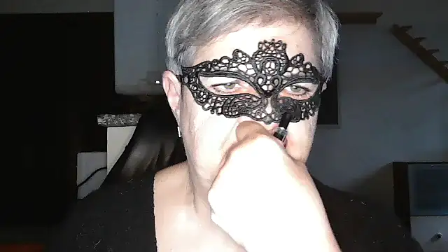 Snapshot of simona60 chatting on November 15, 2025, 2:13 pm simona60 online show from November 15, 2025, 2:13 pm