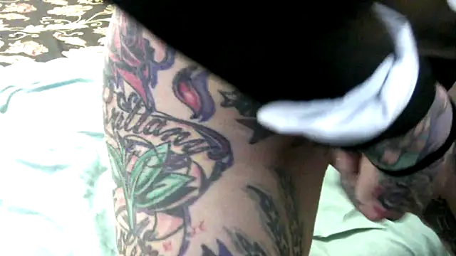 pamelagunns online show from February 24, 2026, 6:06 pm