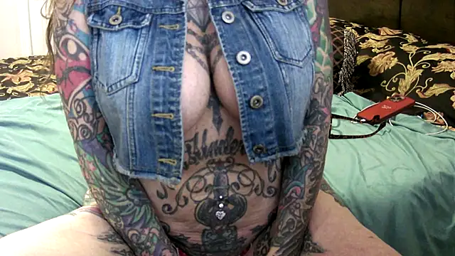 pamelagunns online show from June 25, 2026, 5:17 pm