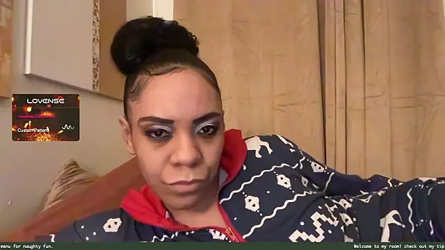 Snapshot of Sanaawest chatting on December 11, 2024, 9:09 am Sanaawest online show from December 11, 2024, 9:09 am