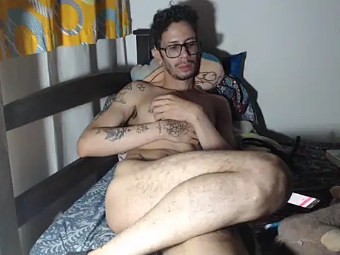 alisterxxx online show from July 10, 2026, 3:00 am