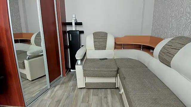 Marrymepls online show from September 14, 2025, 4:11 am