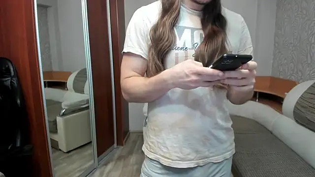 Marrymepls online show from December 20, 2025, 8:05 pm