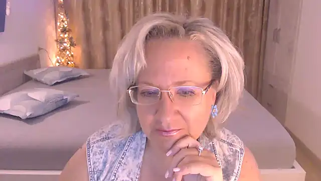 Snapshot of Raisshy chatting on July 10, 2026, 2:52 pm Raisshy online show from July 10, 2026, 2:52 pm