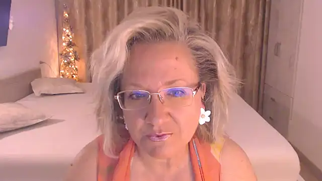 Snapshot of Raisshy chatting on July 16, 2026, 1:55 am Raisshy online show from July 16, 2026, 1:55 am