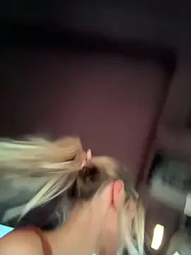 jasminesummer online show from March 12, 2025, 2:12 pm