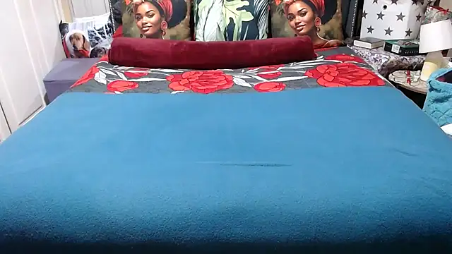 BUSTYDEE online show from May 13, 2026, 9:28 am