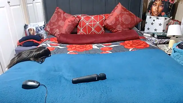 BUSTYDEE online show from June 12, 2026, 5:56 pm