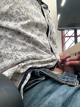 Snapshot of knobhead2020 chatting on April 6, 2026, 6:03 am knobhead2020 online show from April 6, 2026, 6:03 am