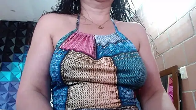 katifoxx online show from February 24, 2025, 7:09 pm