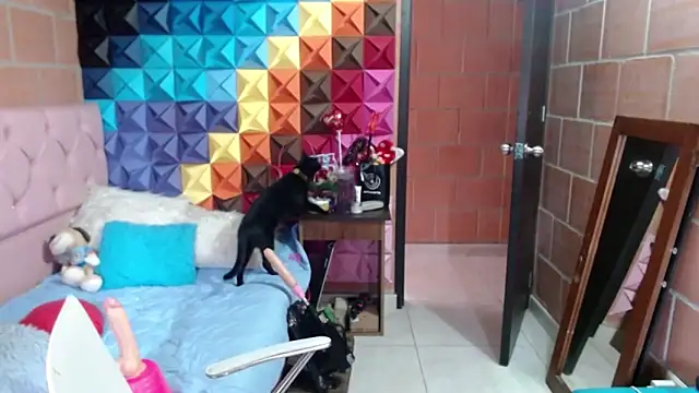 katifoxx online show from March 1, 2025, 4:22 pm