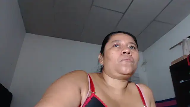 Snapshot of adrixxx38 chatting on November 24, 2025, 2:06 pm adrixxx38 online show from November 24, 2025, 2:06 pm