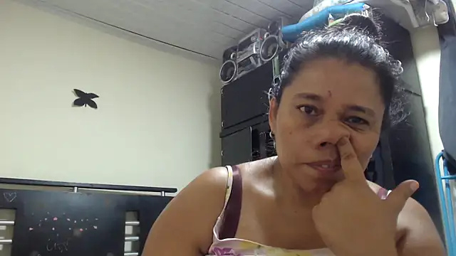 adrixxx38 online show from May 16, 2026, 12:18 am
