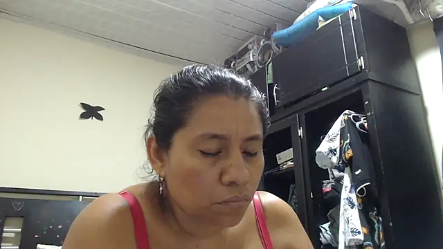 adrixxx38 online show from June 6, 2026, 6:51 am