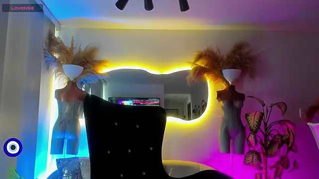 Angel Peach online show from October 8, 2025, 1:31 pm