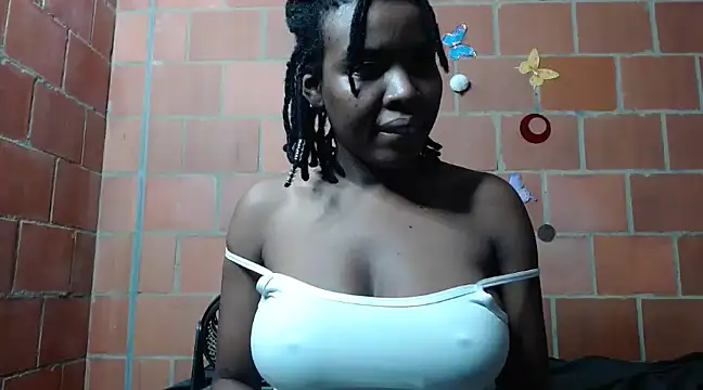 Snapshot of Magaharper10 chatting on March 13, 2025, 5:43 am Magaharper10 online show from March 13, 2025, 5:43 am